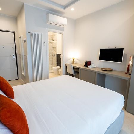 Napoli City Center - Appartamenti E Camere ภายนอก รูปภาพ