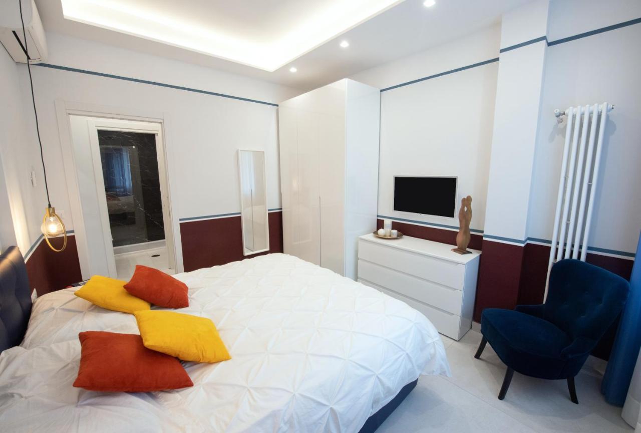 Napoli City Center - Appartamenti E Camere ภายนอก รูปภาพ