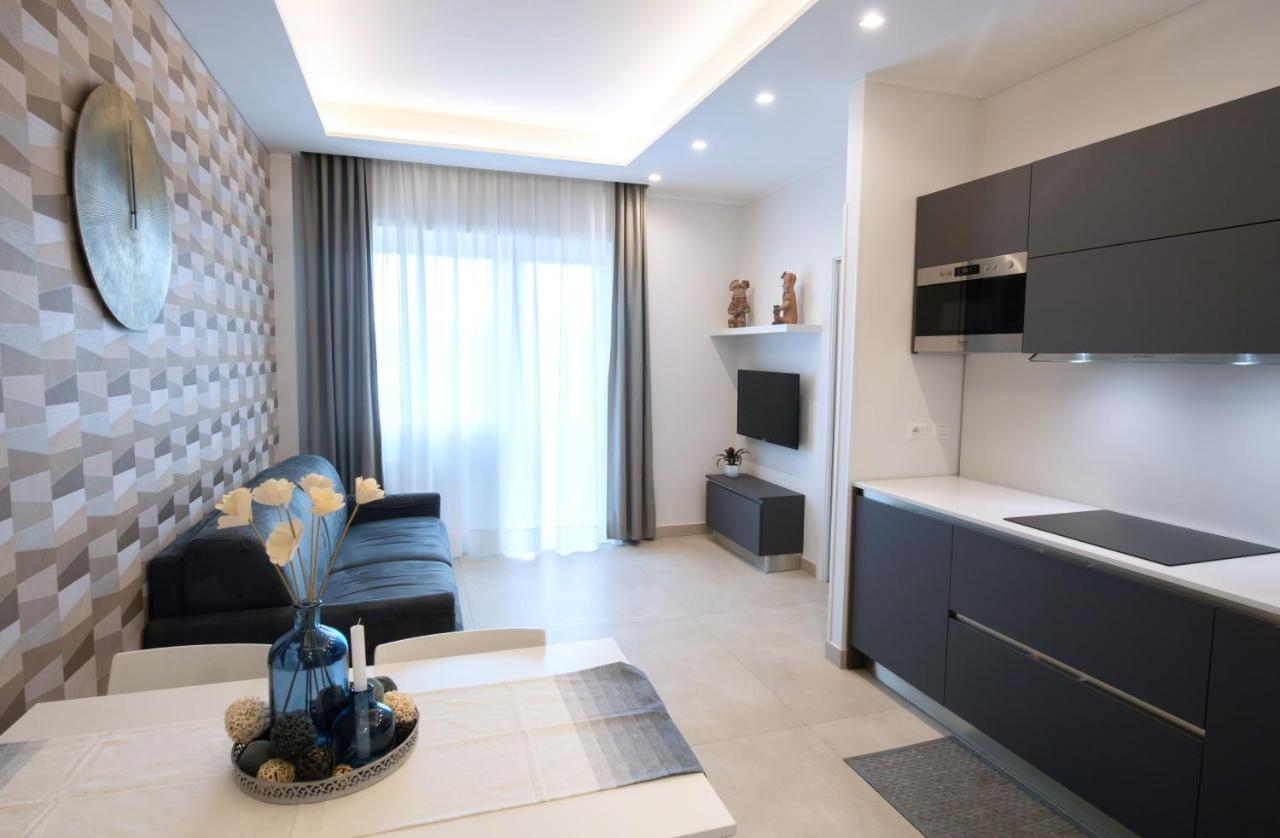 Napoli City Center - Appartamenti E Camere ภายนอก รูปภาพ