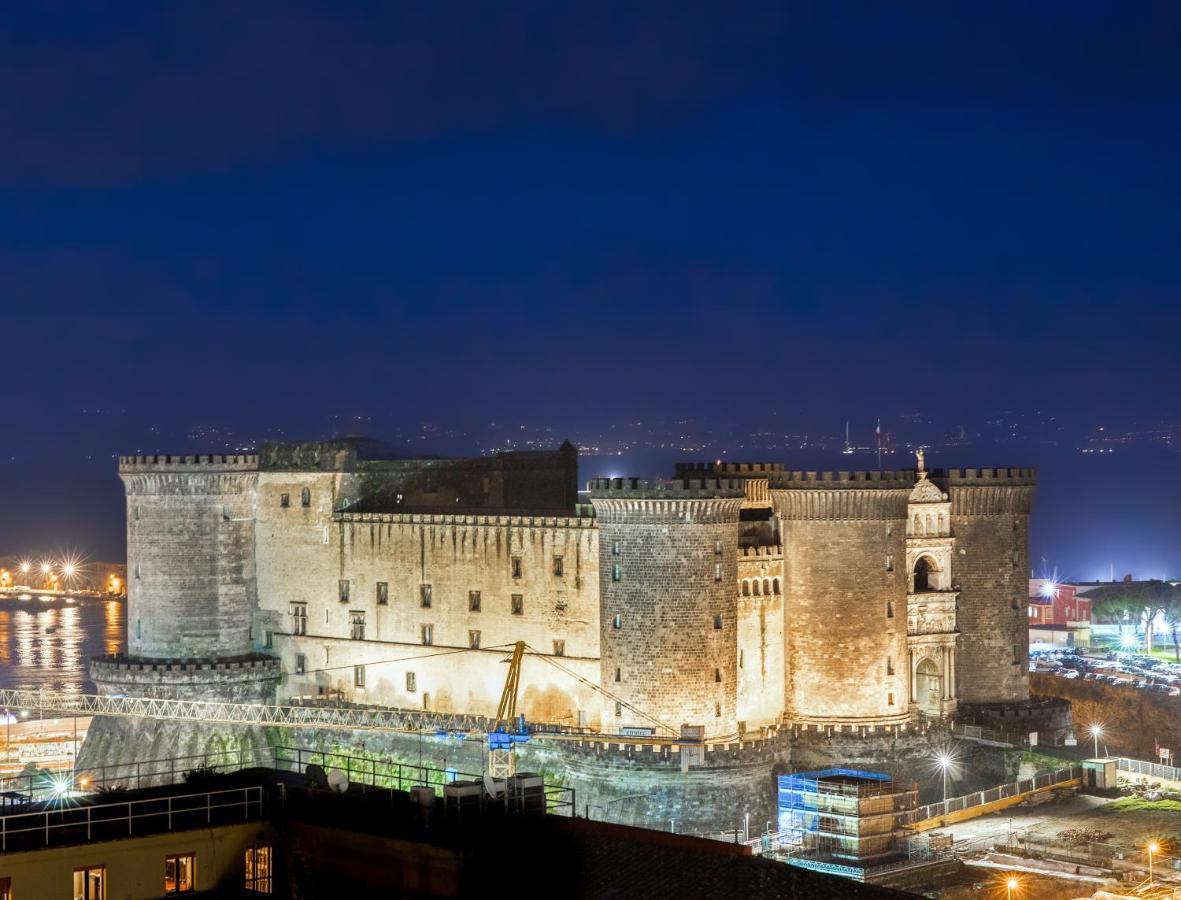 Napoli City Center - Appartamenti E Camere ภายนอก รูปภาพ