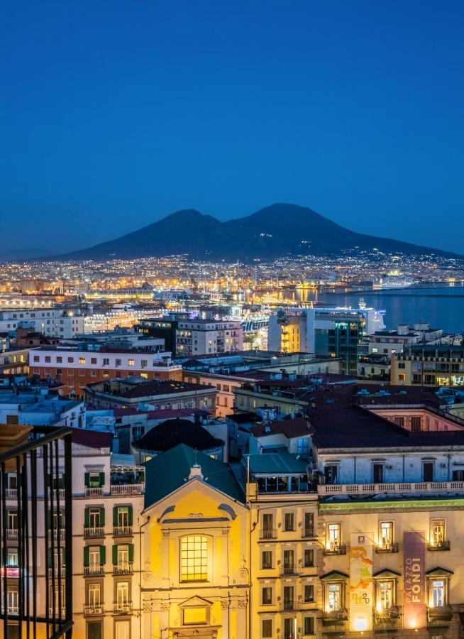 Napoli City Center - Appartamenti E Camere ภายนอก รูปภาพ