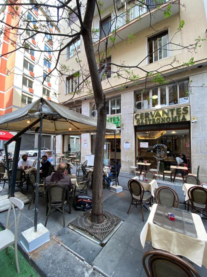 Napoli City Center - Appartamenti E Camere ภายนอก รูปภาพ